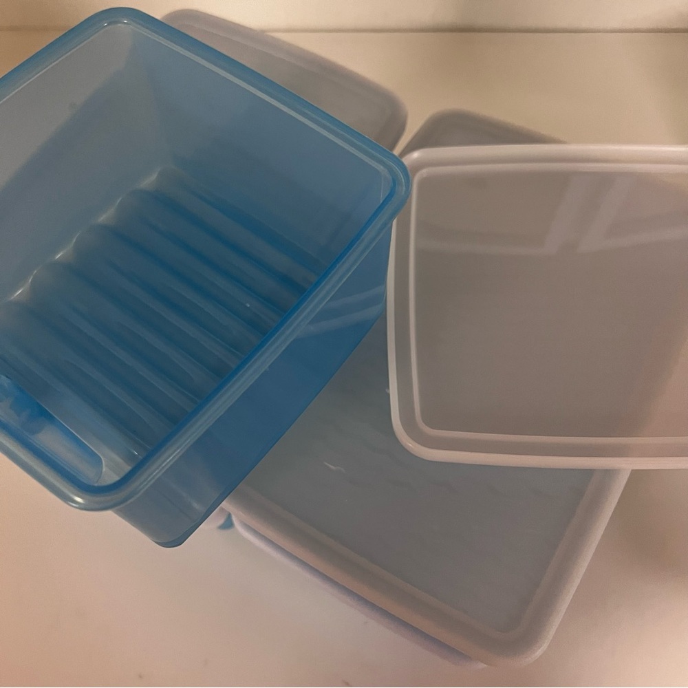 Tupperware Storage Bins - Picture 4 of 4